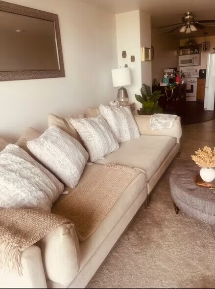 Building Photo - 3000 Farnam St