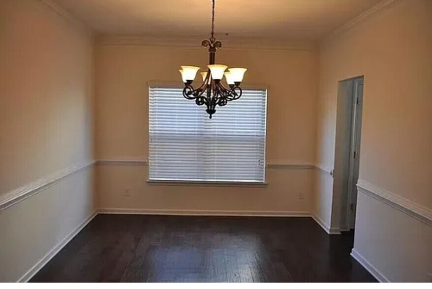 Building Photo - 6830 Rocking Horse Ln