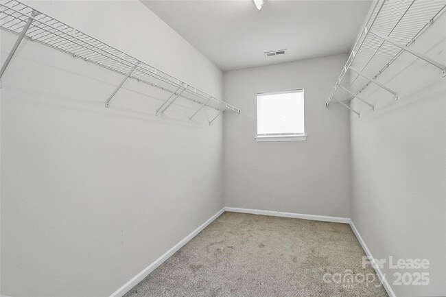 Building Photo - 16919 Commons Creek Dr