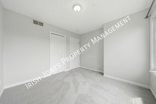 Building Photo - 109 Ashwood Ln