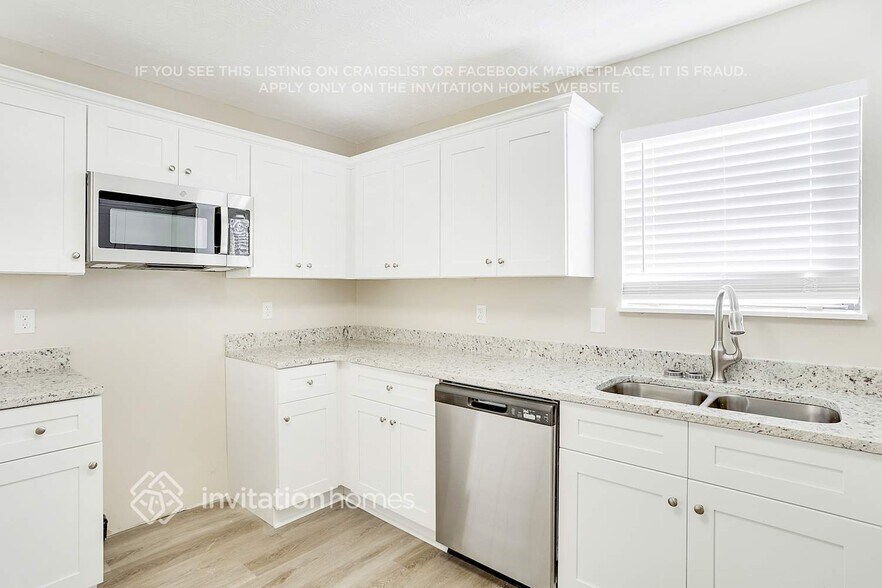 Building Photo - 4261 Willow Ridge Rd