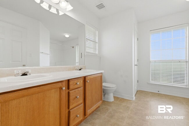 Building Photo - 9841 Watkins Dr