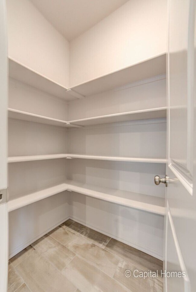 Building Photo - Move In Special! Relax In The Comfort of a...