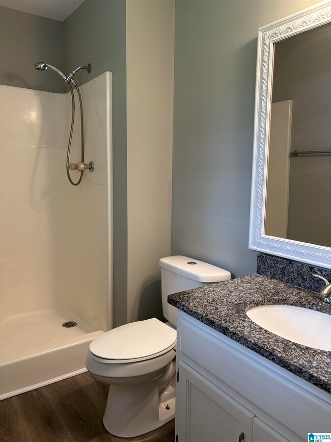 Building Photo - 6877 Briarwood Dr