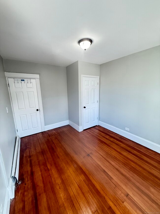 Building Photo - 426 Benham Ave