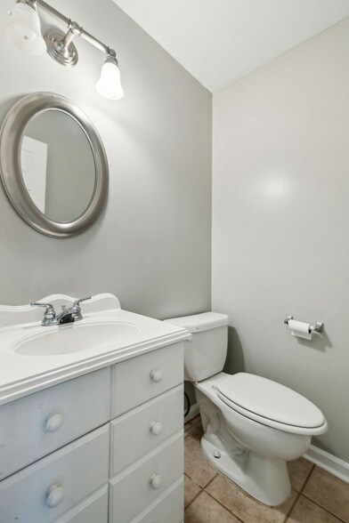 Building Photo - 377 Huntington Ridge Dr