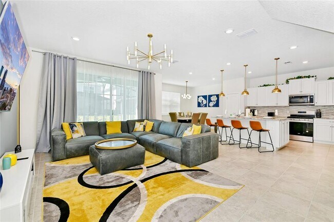 Building Photo - 7212 Oakmoss Loop