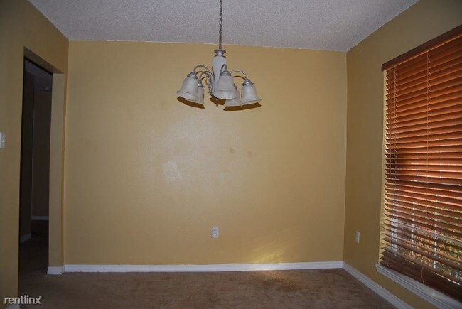 Building Photo - 3 br, 2 bath House - 12092 Harmony Cir