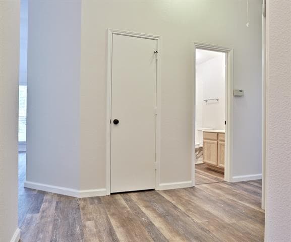 Building Photo - 9208 Chesapeake Ln