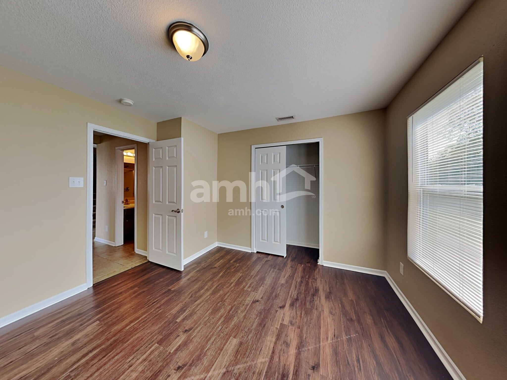 Building Photo - 7927 Newhall Way