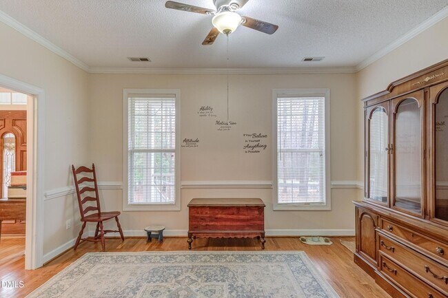 Building Photo - 6240 Hilbert Ridge Dr