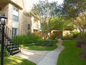 Building Photo - 1601 S Shepherd Dr