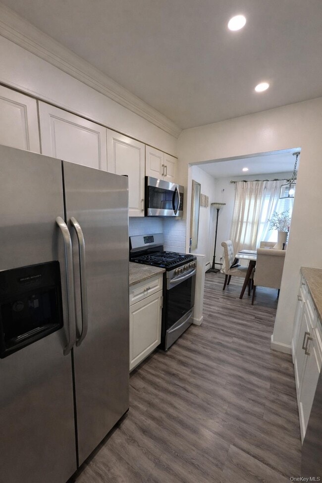 Building Photo - 4 McLaughlin Ave