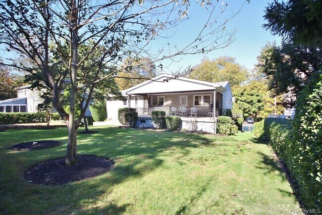 Building Photo - 570 Manville Rd