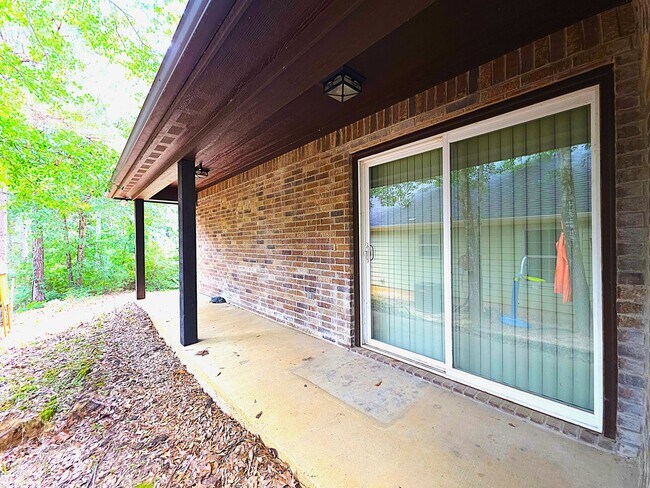 Building Photo - Ready to Move Into Your Dream Rental Home?