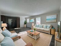 Building Photo - 29 S Hill Dr