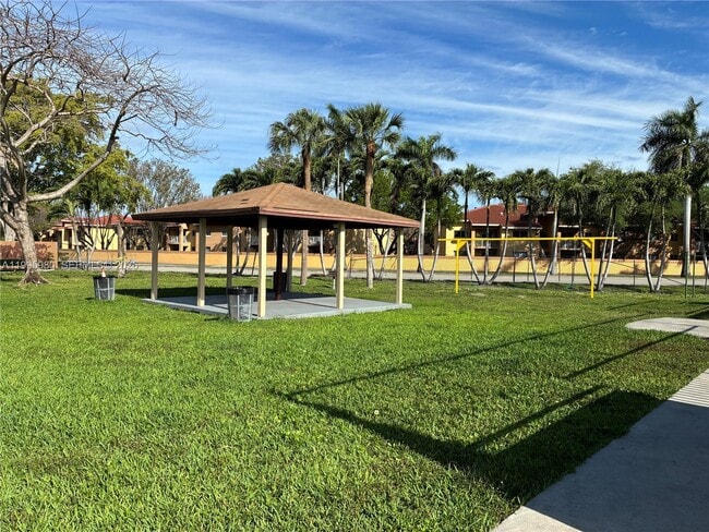 Building Photo - 6858 NW 173rd Dr