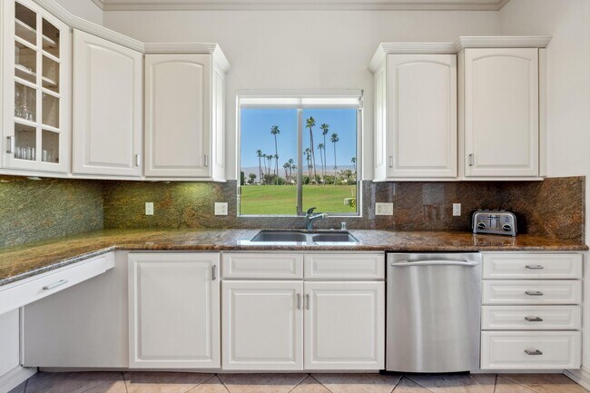 Building Photo - 47157 El Menara Cir