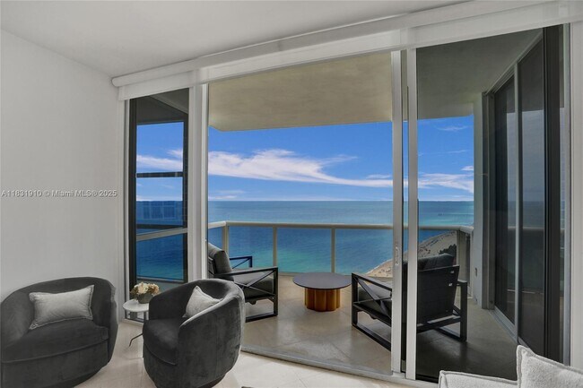 Building Photo - 18101 Collins Ave