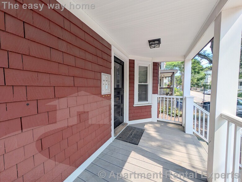 Building Photo - 79 Conwell Ave