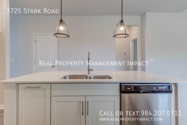 Building Photo - 3725 Stark rd