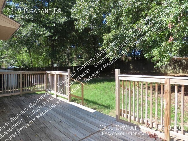 Building Photo - 2319 Pleasant Dr