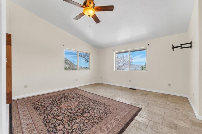 Building Photo - 155 Pioche Rd