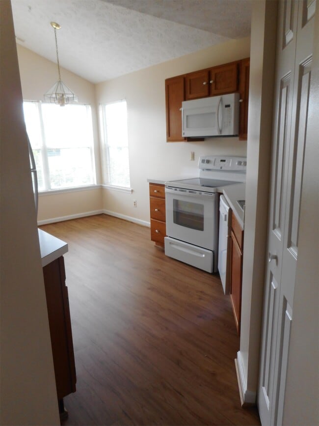 Building Photo - 104 Bayland Dr