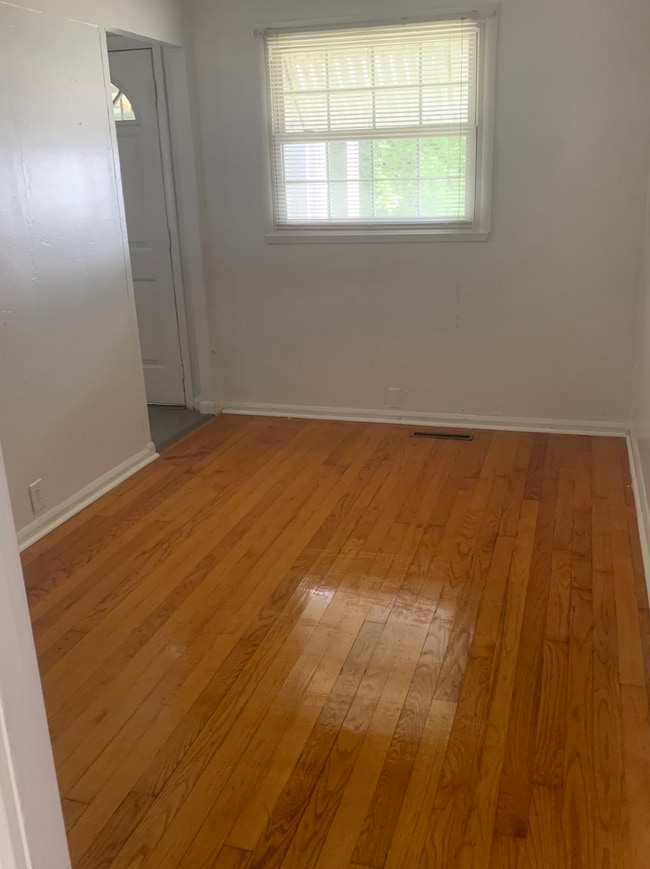 Building Photo - 311 Ernst Ave