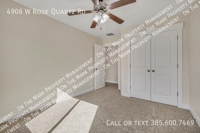 Building Photo - 4906 W Rose Quartz