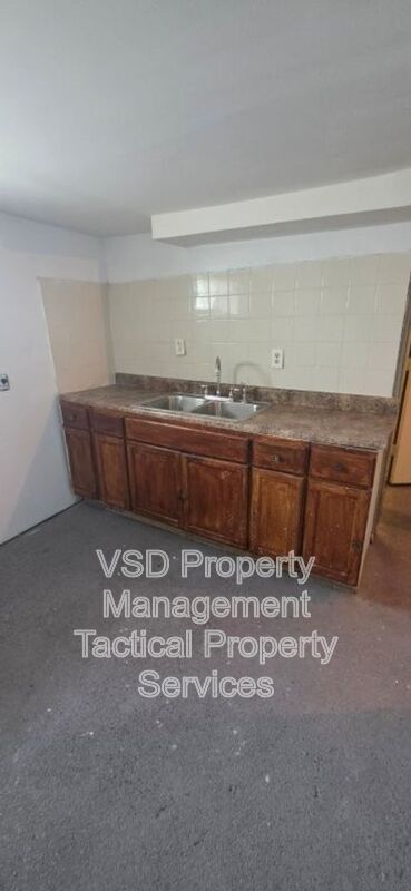 Building Photo - 3486 W 60th St