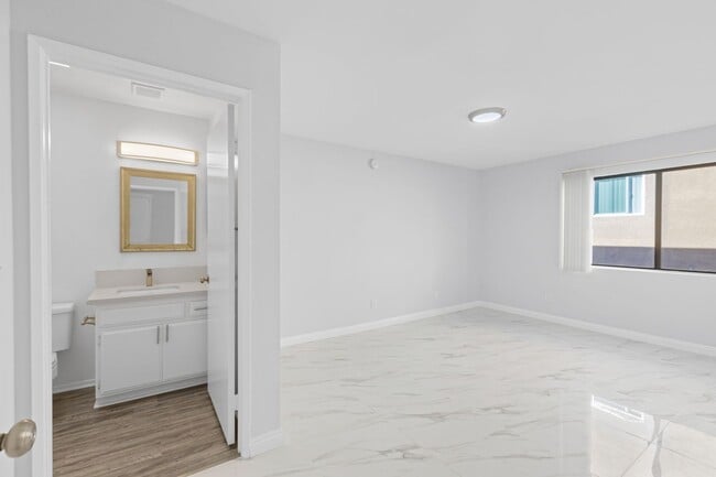 Building Photo - 5104 Sepulveda Blvd