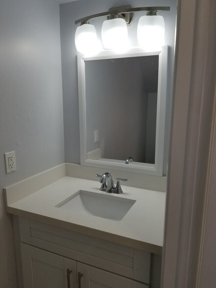 Half bathroom first floor - 14746 SW 90th Terrace