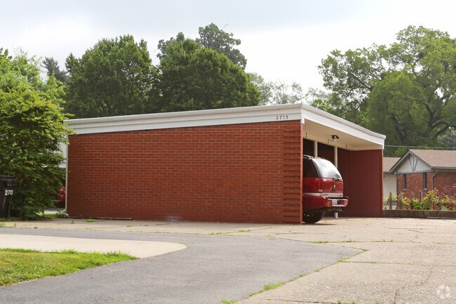 Building Photo - 2713 Riedling Dr