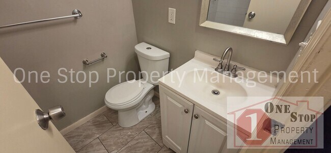 Building Photo - 8408 E 93rd Terrace