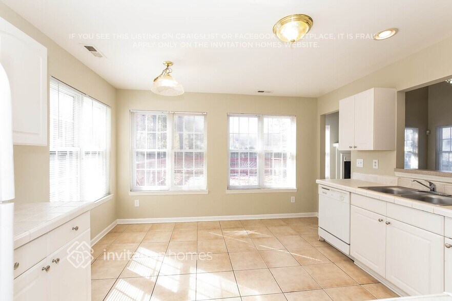 Building Photo - 9709 Pecota Ln