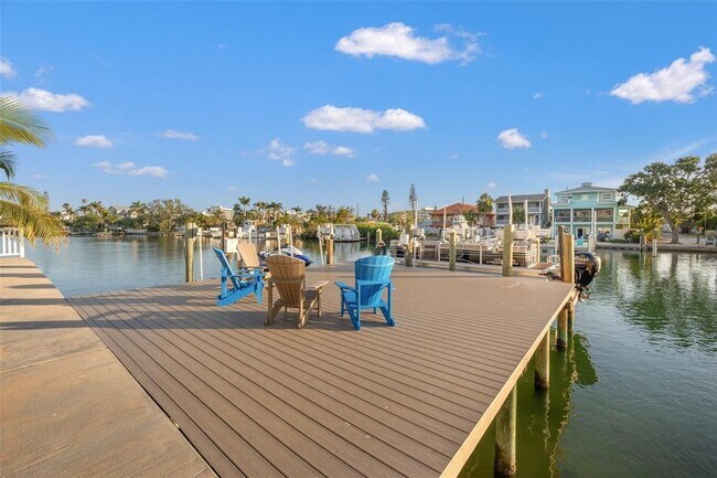 Building Photo - 12404 Capri Cir N