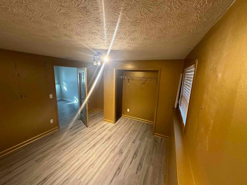 Building Photo - 4348 Bradley Dr SW