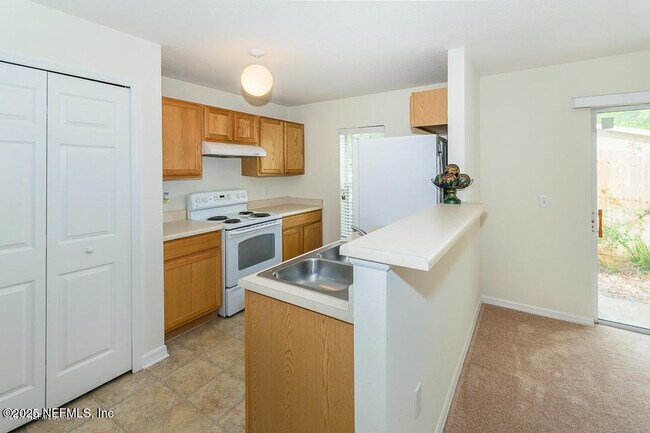 Building Photo - 10550 Autumn Trace Rd