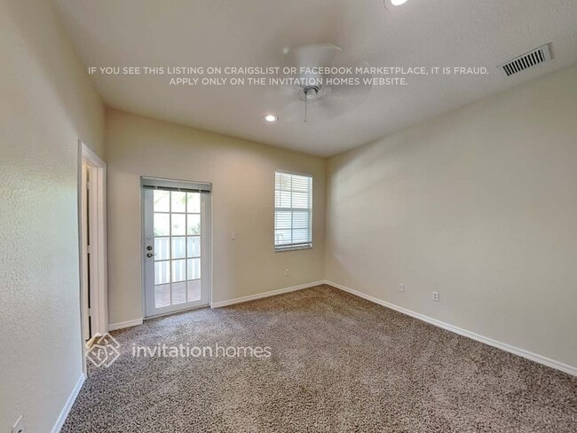 Building Photo - 187 E Thatch Palm Cir