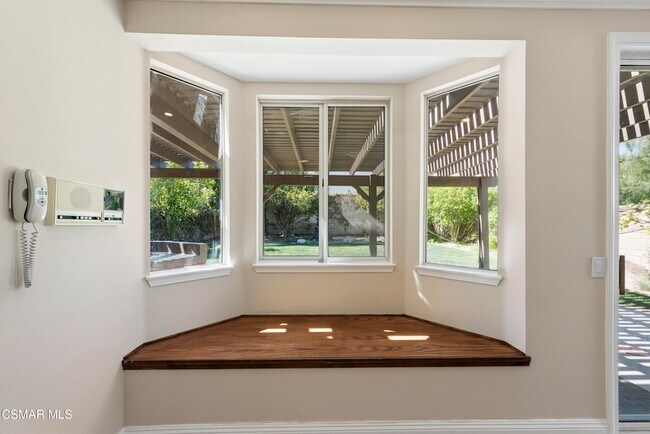 Building Photo - 1811 Fox Springs Cir