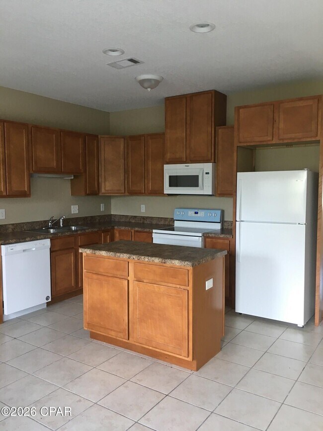 Building Photo - 7009 Edwardian Ct