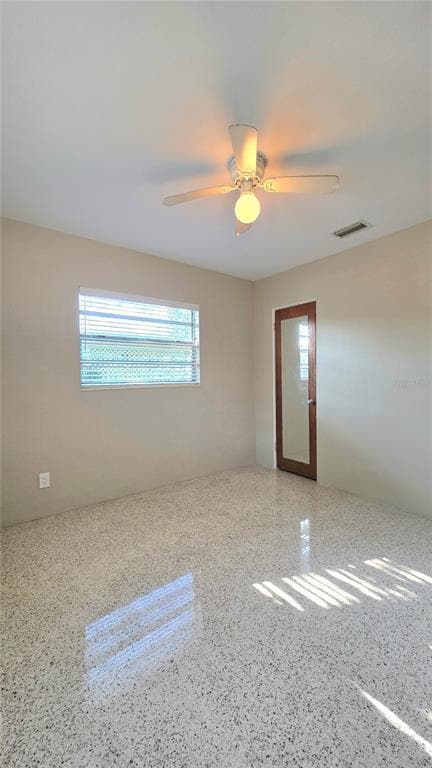 Building Photo - 1018 60th Ave N