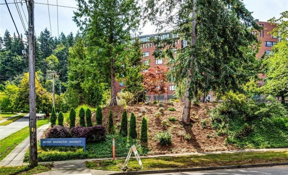 walk across the street to WWU - 631 N Garden St