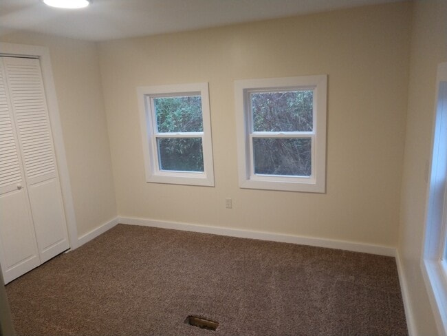 Building Photo - 203 Old Pittsburgh Rd