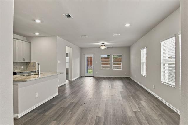 Building Photo - 810 Honeydew Ln