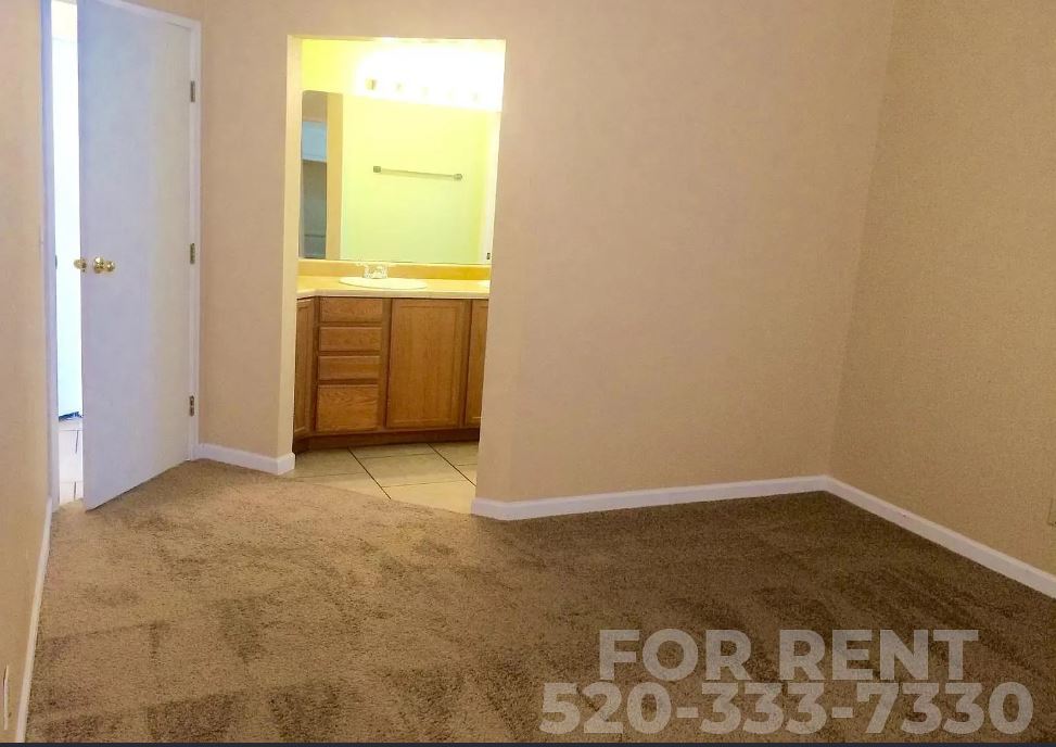 Building Photo - 3001 W Hampshire Ct