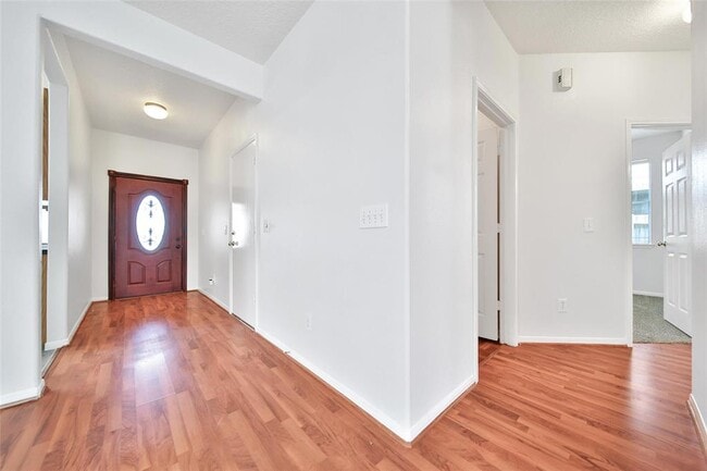 Building Photo - 2922 Green Valley Trail Dr