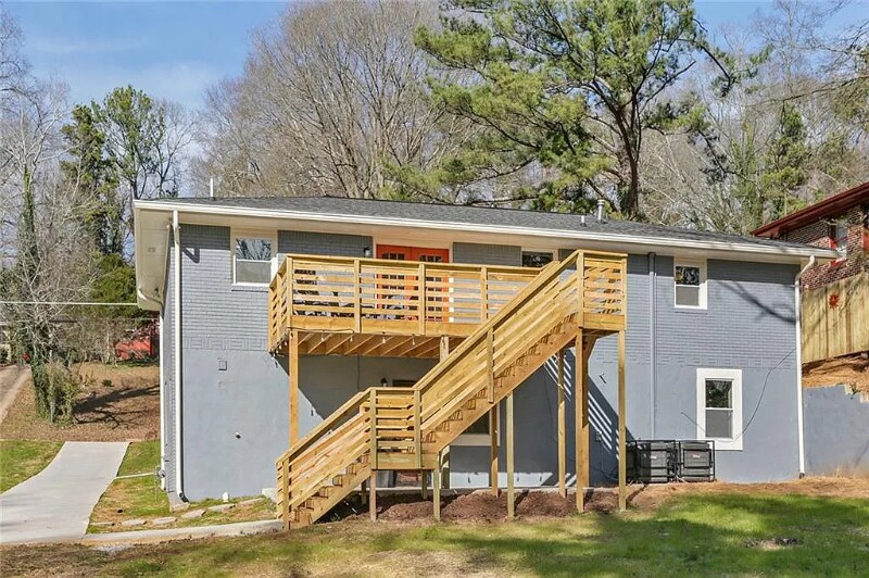Building Photo - 2739 Flagstone Dr SE