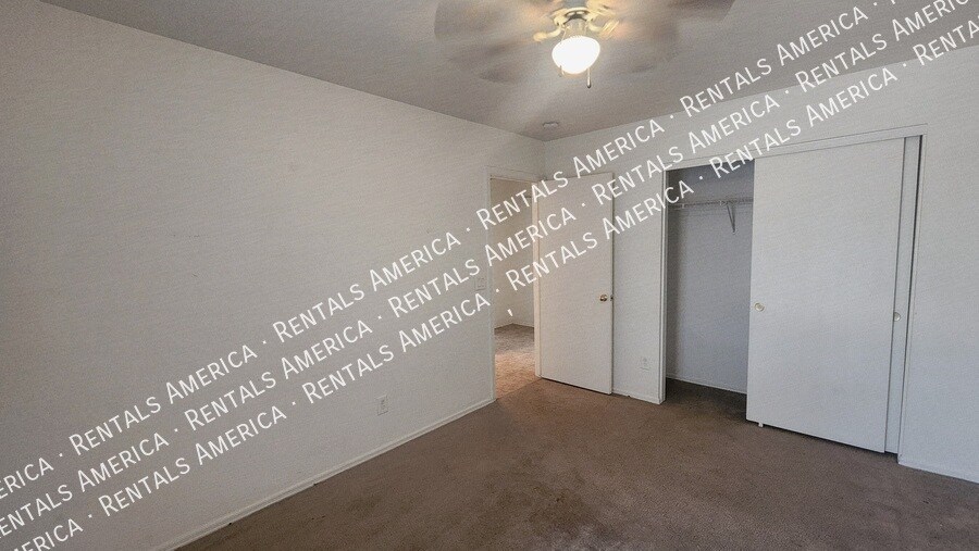 Building Photo - 23804 N High Dunes Dr